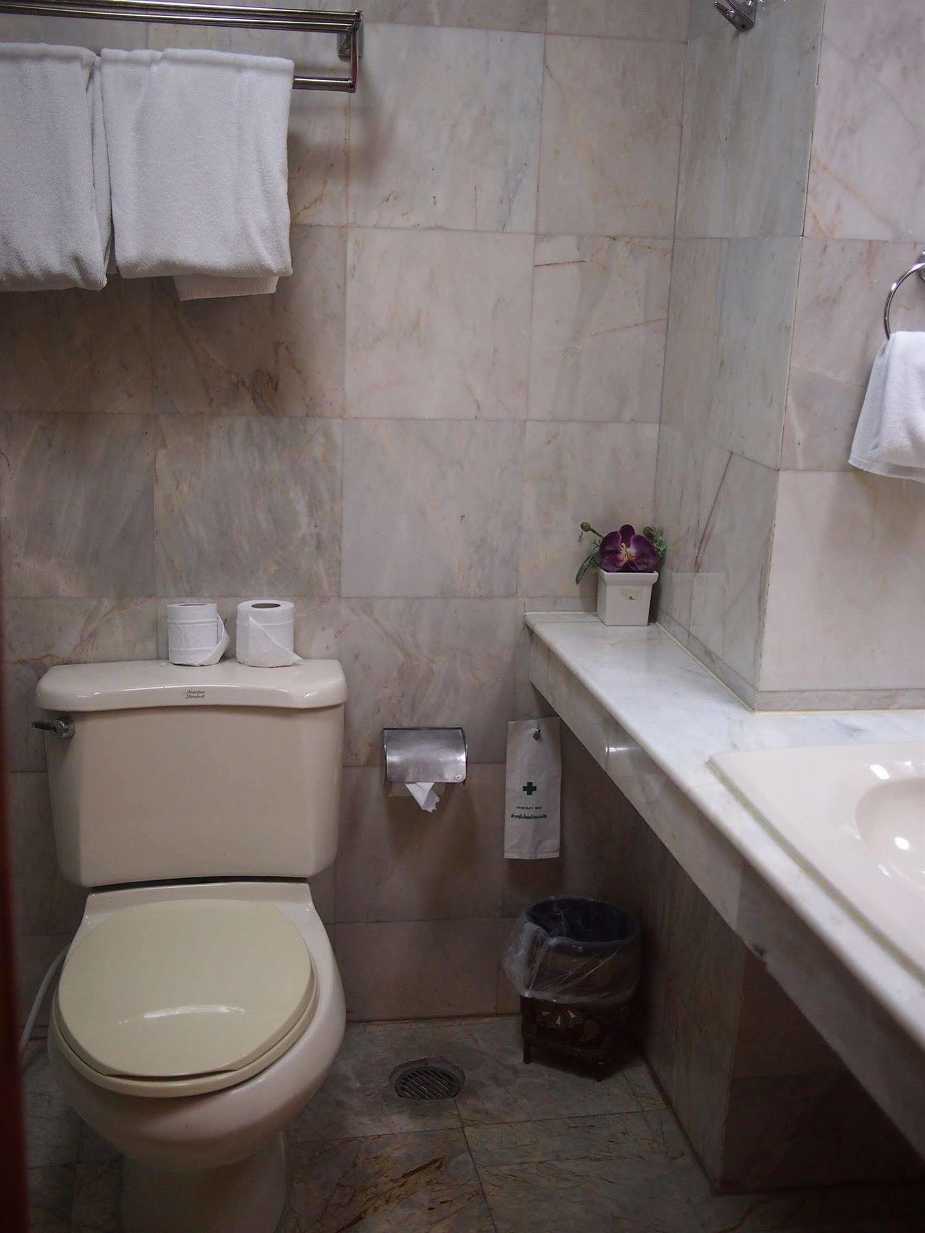 בנגקוק Parkway Inn מראה חיצוני תמונה